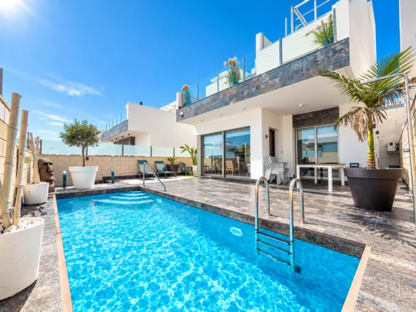 3-bedroom Villa In Villamartin, Spain (115 M²)
