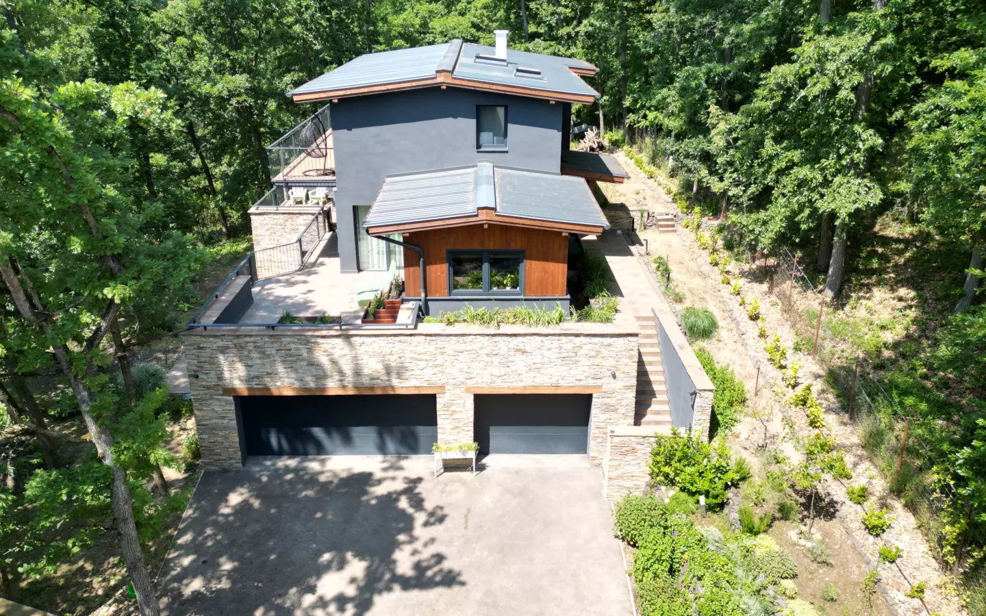 Private Forest Residence In The Danube Bend, Near Budapest