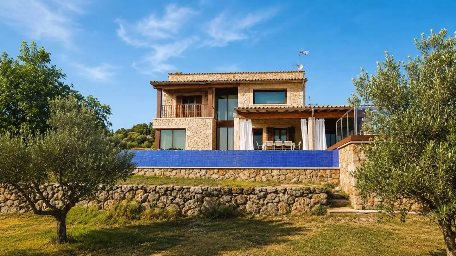 3-bedroom Finca In Alaro, Spain (398 M²)