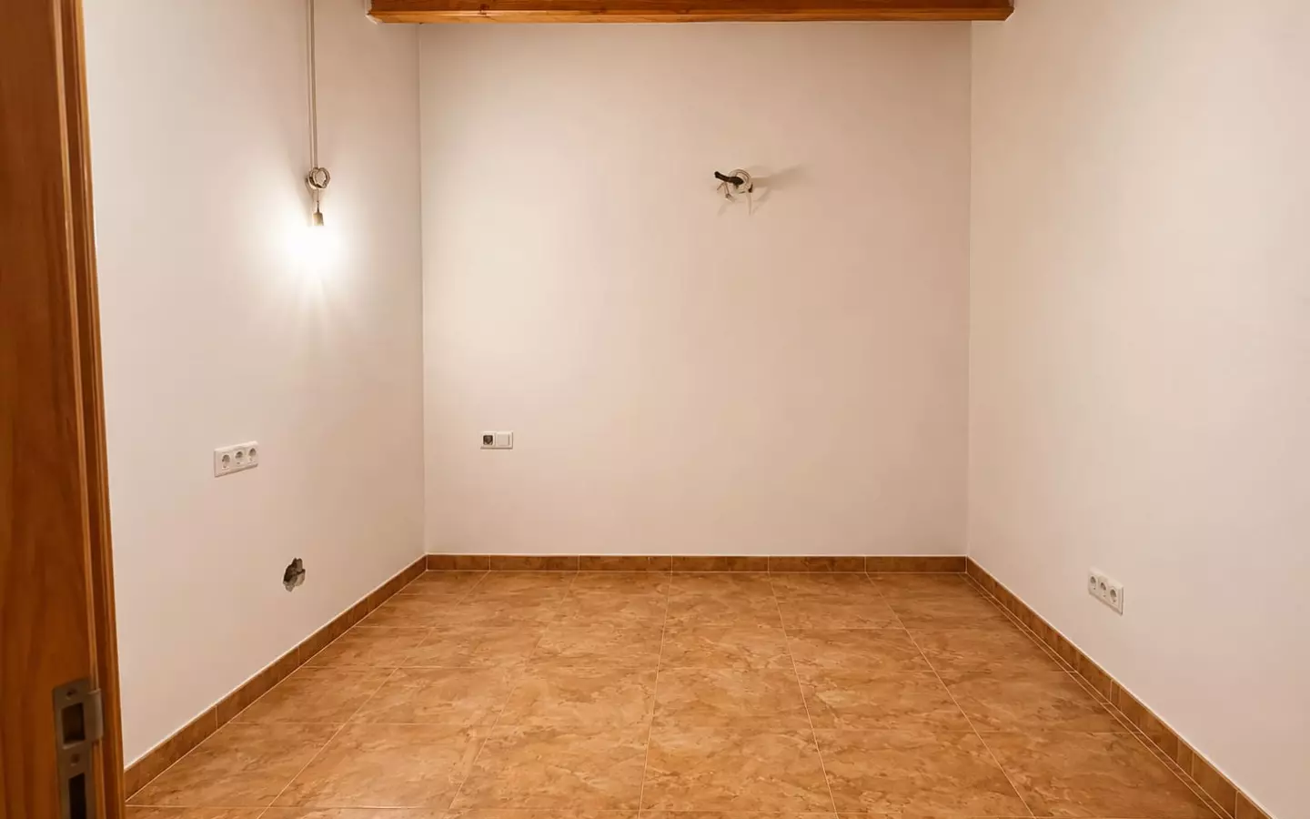 2-bedroom Village House In Marratxí, Spain (202 M²)