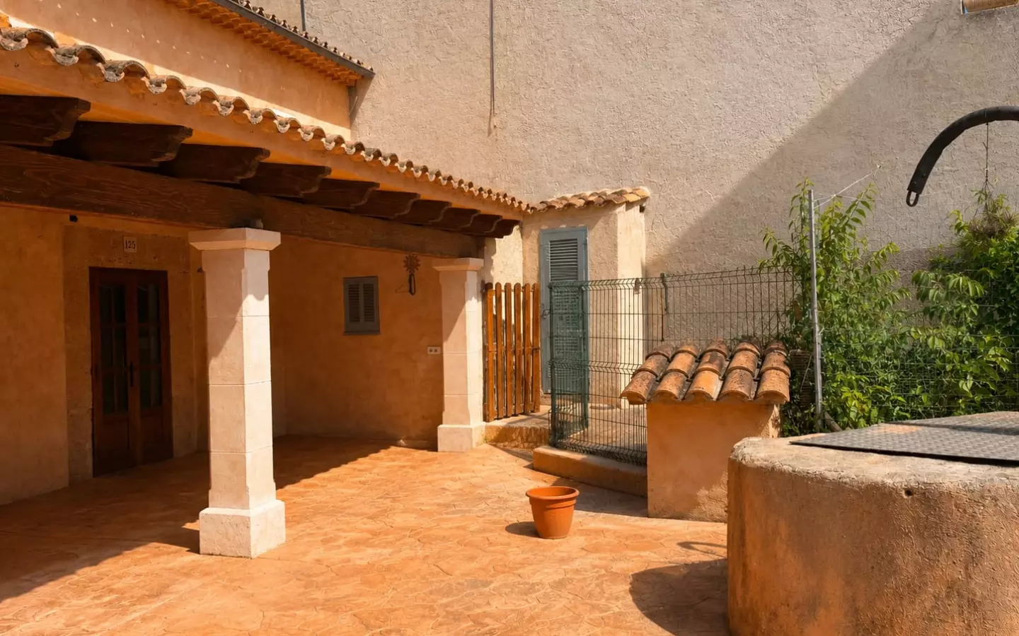 2-bedroom Village House In Marratxí, Spain (202 M²)