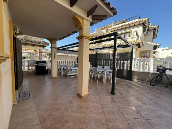 3-bedroom Town House In Orihuela Costa, Spain (100 M²)