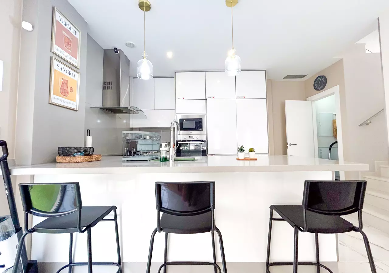 3-bedroom Villa In Villamartin, Spain (115 M²)