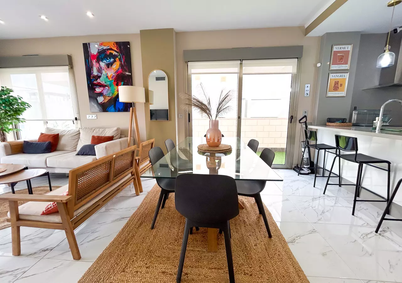 3-bedroom Villa In Villamartin, Spain (115 M²)