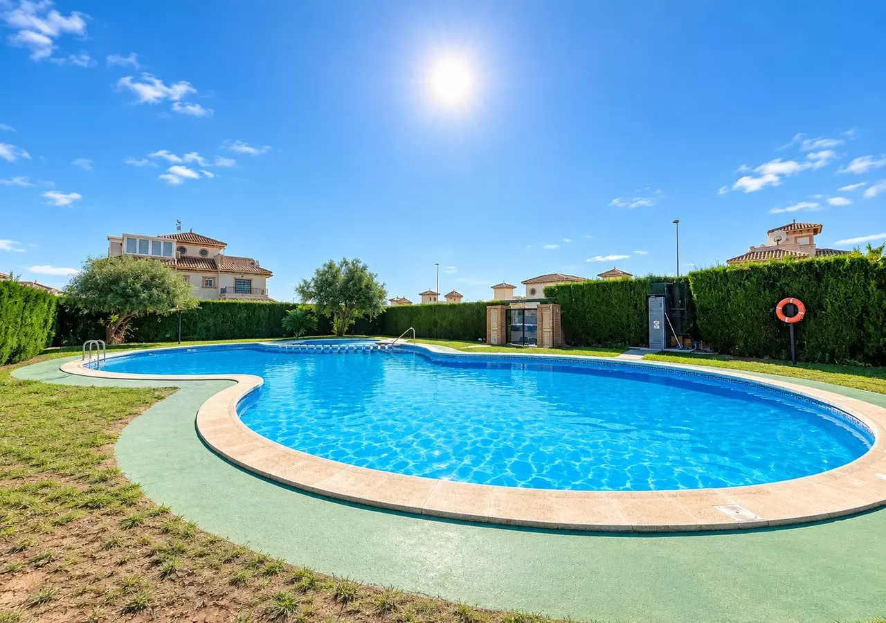 3-bedroom Town House In Orihuela Costa, Spain (100 M²)