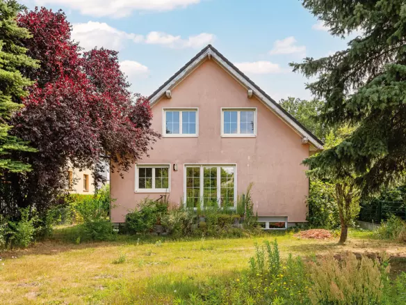 Townhouse In Berlin Pankow Heinersdorf, Three Condominiums, Two Available Immediately!