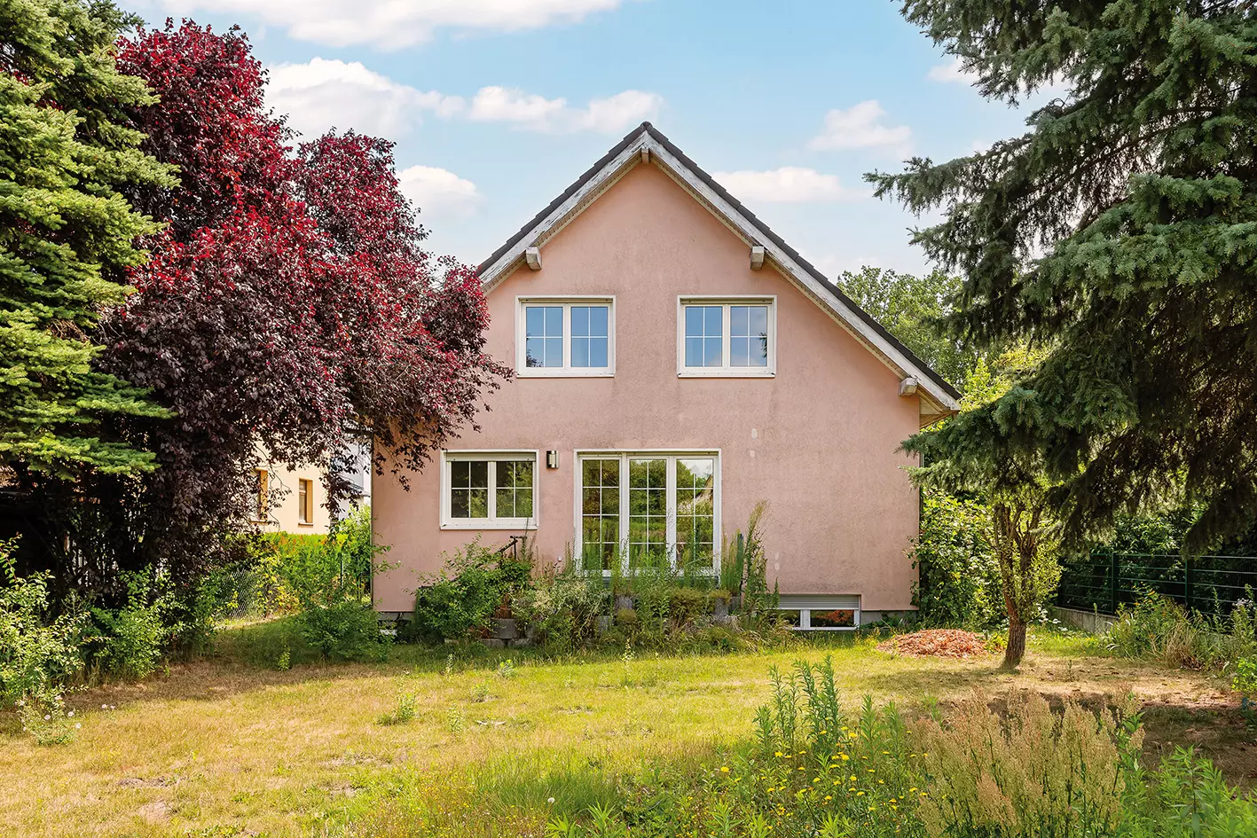 Townhouse In Berlin Pankow Heinersdorf, Three Condominiums, Two Available Immediately!