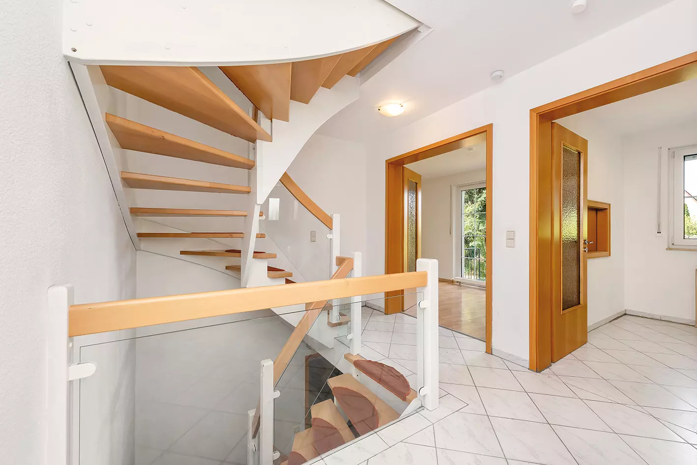 Townhouse In Berlin Pankow Heinersdorf, Three Condominiums, Two Available Immediately!