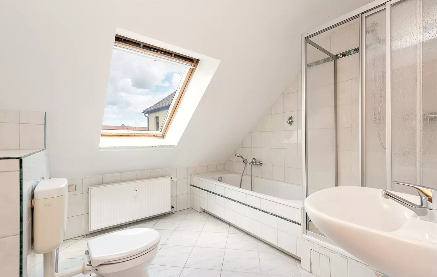 Townhouse In Berlin Pankow Heinersdorf, Three Condominiums, Two Available Immediately!