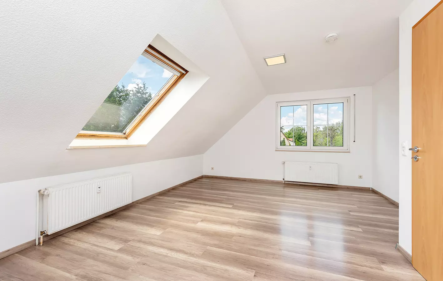 Townhouse In Berlin Pankow Heinersdorf, Three Condominiums, Two Available Immediately!