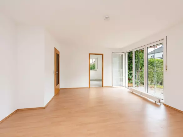 Townhouse In Berlin Pankow Heinersdorf, Three Condominiums, Two Available Immediately!