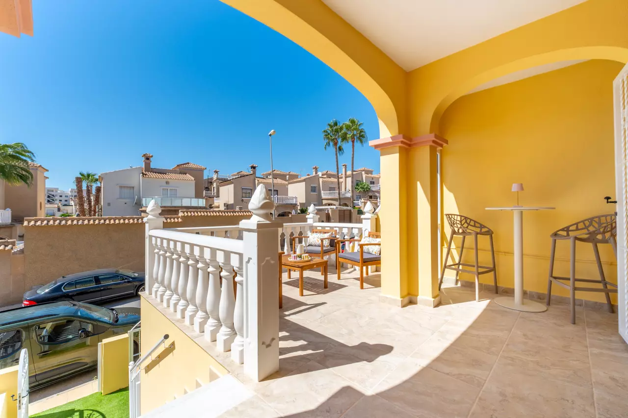 2-bedroom Town House In Villamartin, Spain (64 M²)