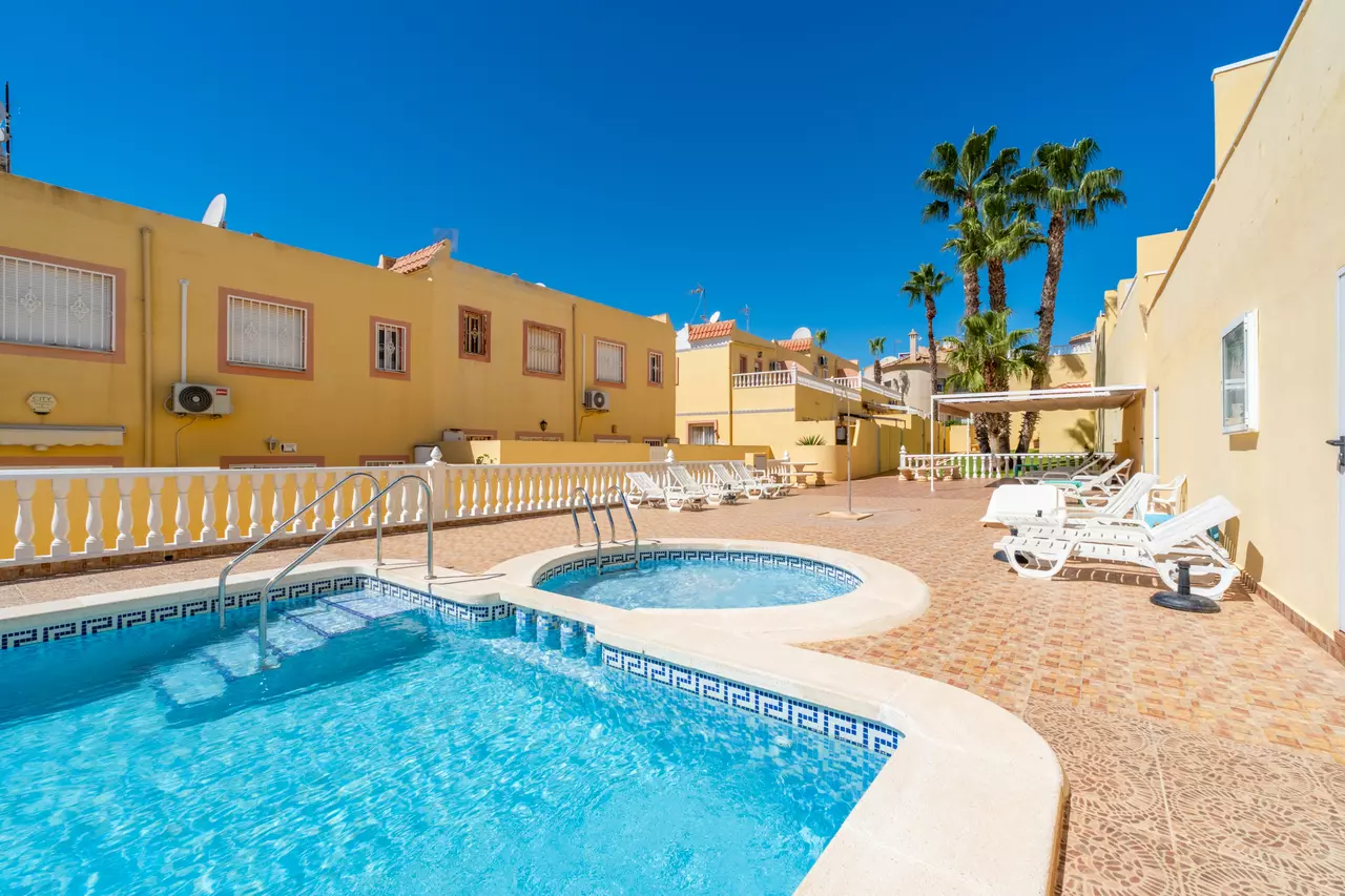 2-bedroom Town House In Villamartin, Spain (64 M²)