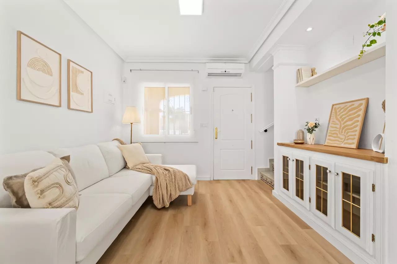 2-bedroom Town House In Villamartin, Spain (64 M²)