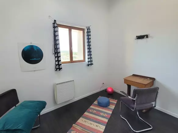 3-bedroom House In Quarante, France (95 M²)