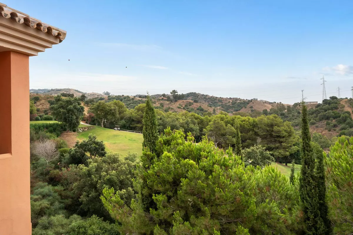 3-bedroom Apartment In Marbella, Spain (133 M²)