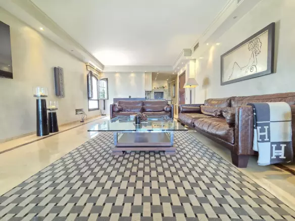 2-bedroom Apartment In Marbella, Spain (146 M²)