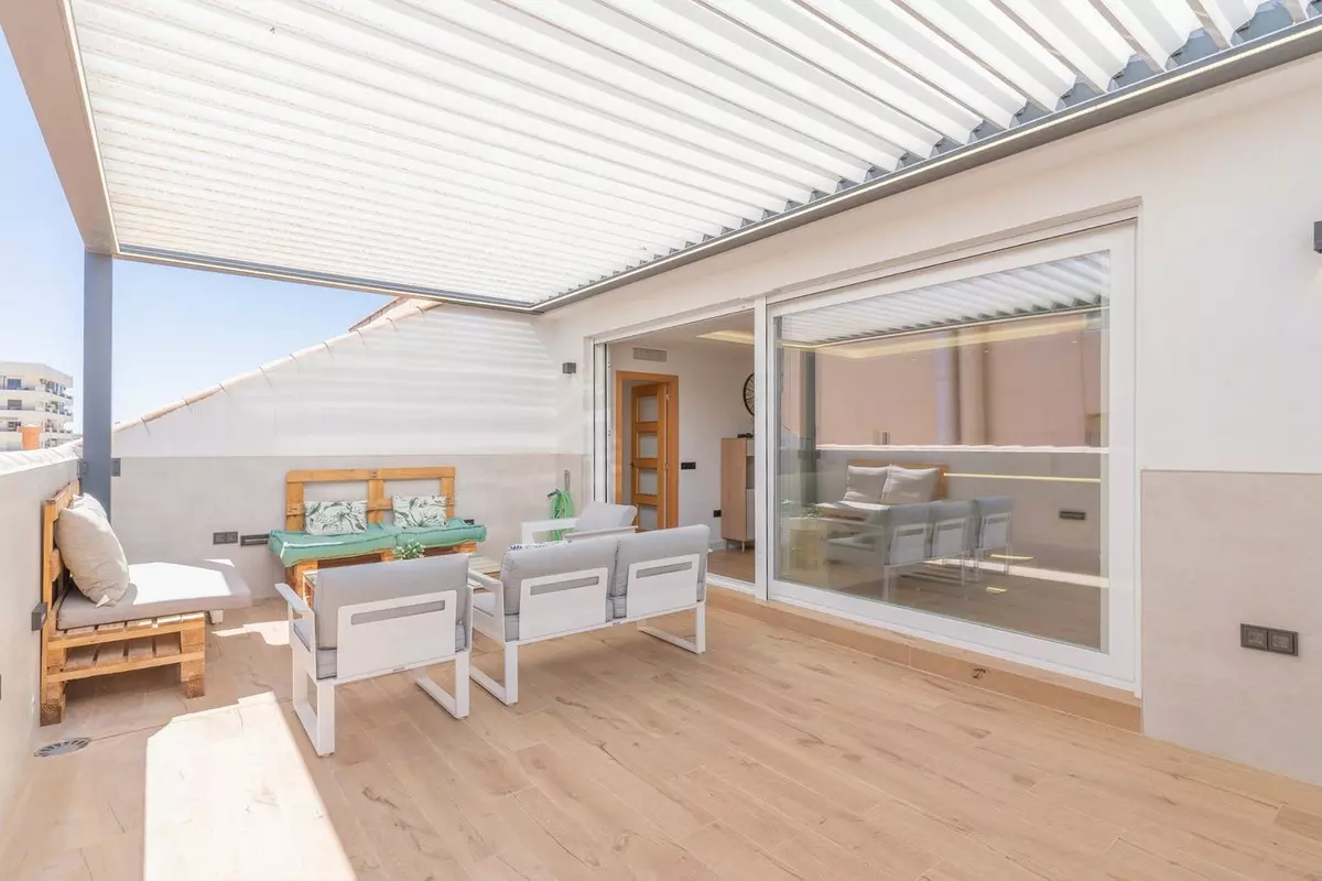 3-bedroom Apartment In Fuengirola, Spain (130 M²)