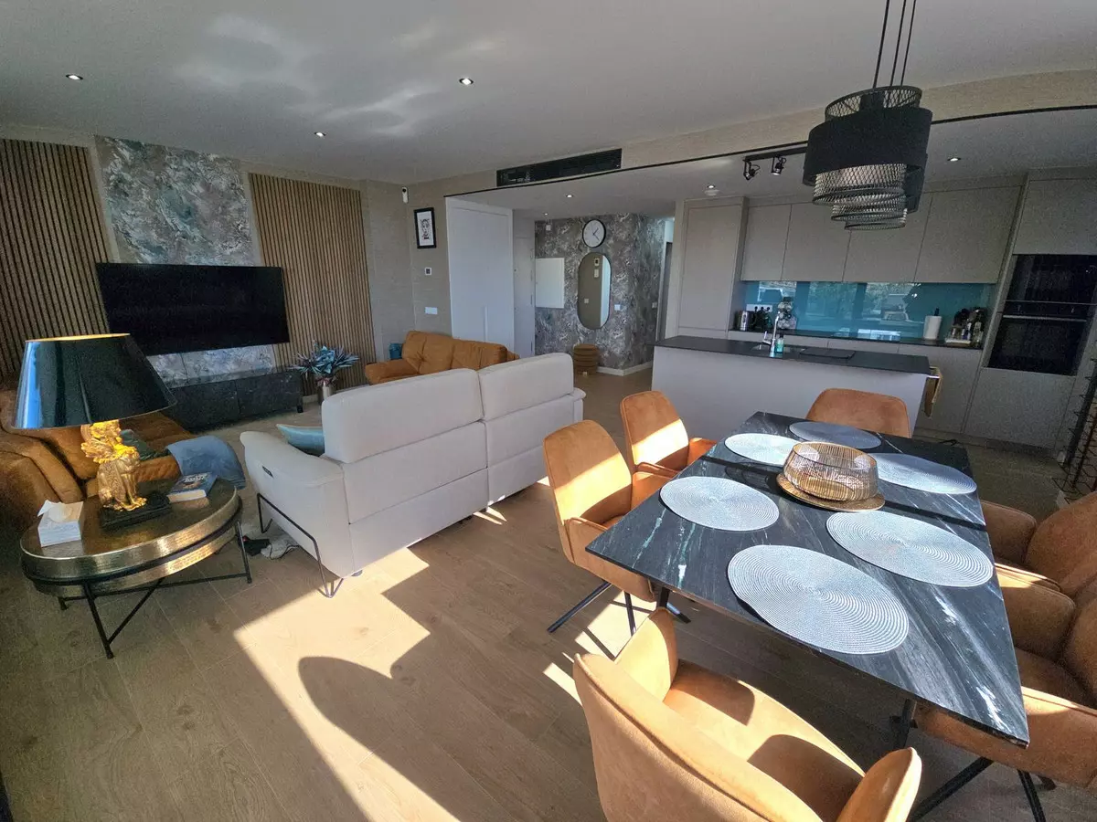 2-bedroom Apartment In Fuengirola, Spain (145 M²)