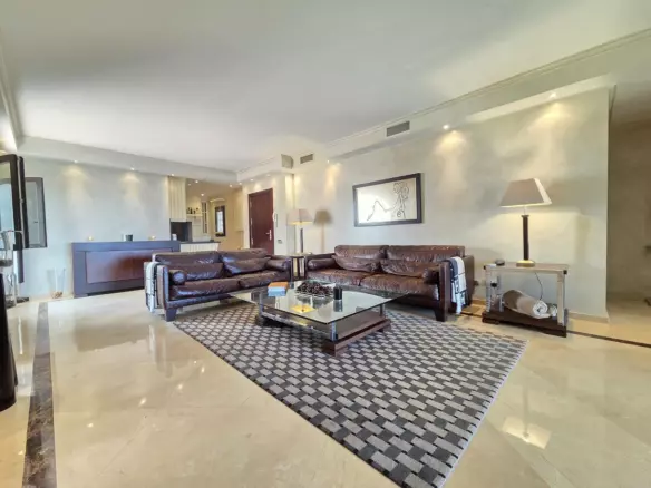 2-bedroom Apartment In Marbella, Spain (146 M²)