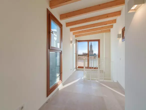 3-bedroom Apartment In Palma De Mallorca, Spain (170 M²)
