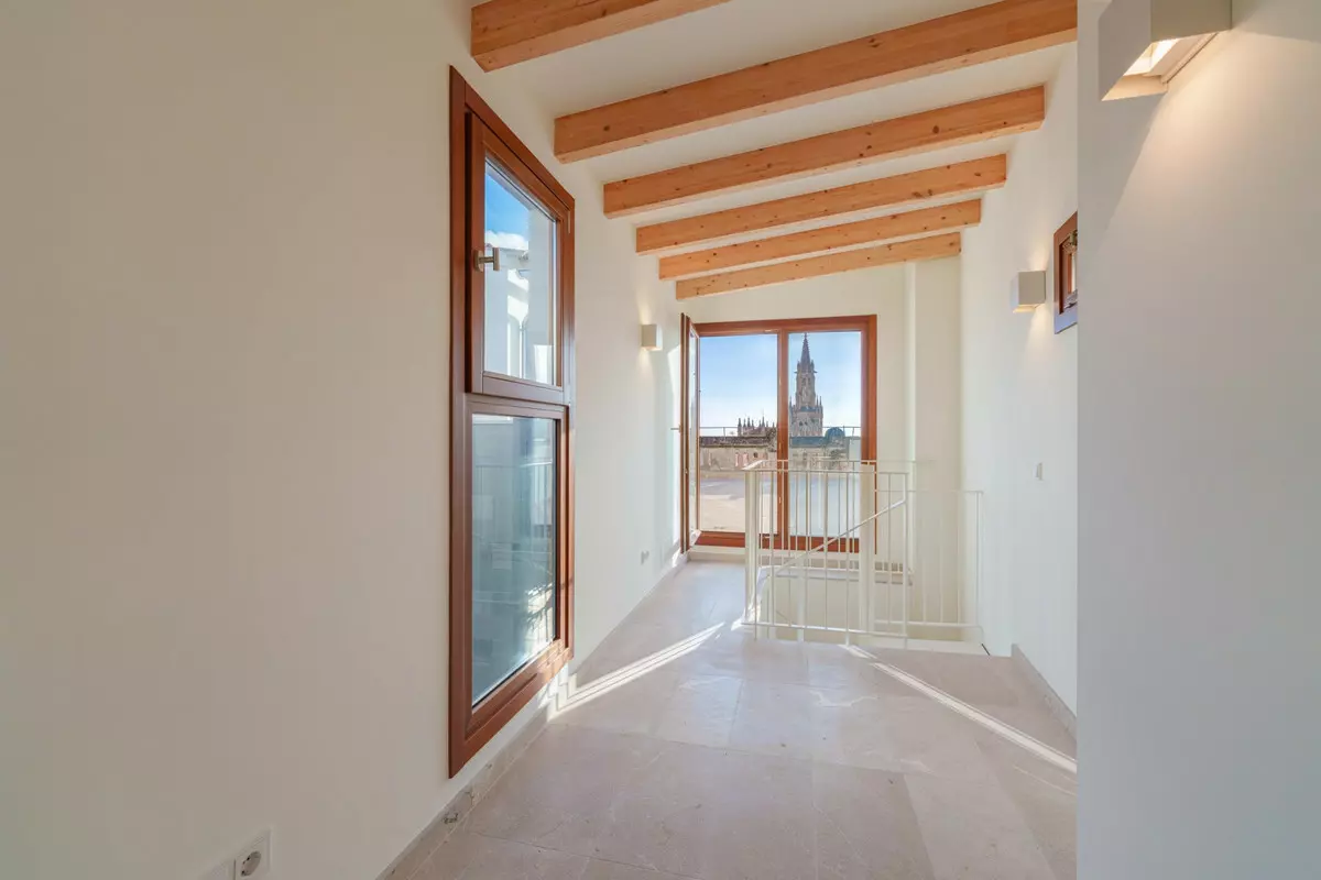 3-bedroom Apartment In Palma De Mallorca, Spain (170 M²)