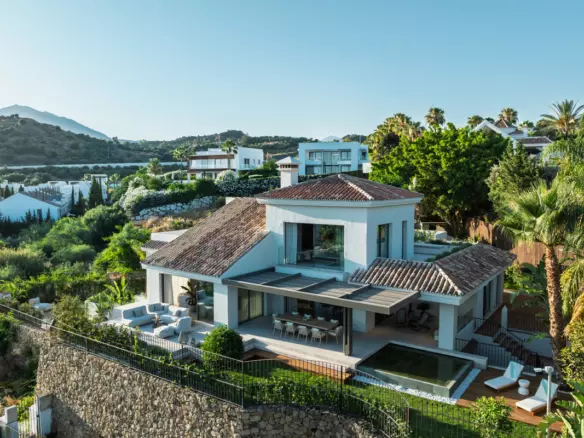 5-bedroom Villa In Marbella, Spain (785 M²)