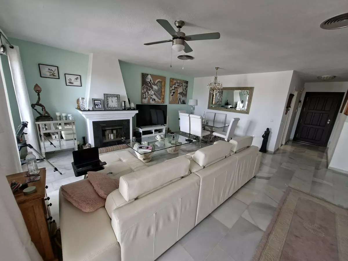 3-bedroom Town House In Manilva, Spain (131 M²)