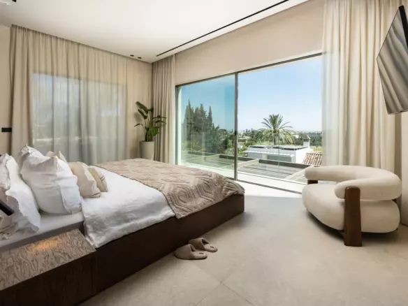 5-bedroom Villa In Marbella, Spain (785 M²)