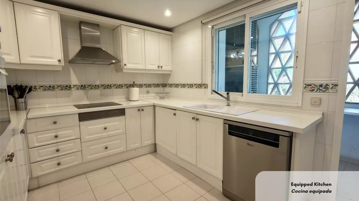 3-bedroom Apartment In Marbella, Spain (135 M²)