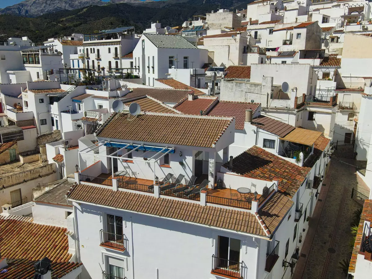 5-bedroom Town House In Canillas De Albaida, Spain (449 M²)