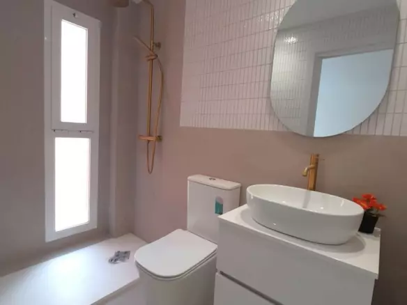 1-bedroom Apartment In Málaga, Spain (63 M²)