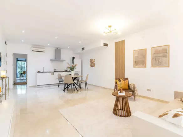 2-bedroom Apartment In Marbella, Spain (104 M²)