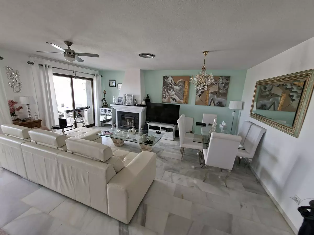 3-bedroom Town House In Manilva, Spain (131 M²)