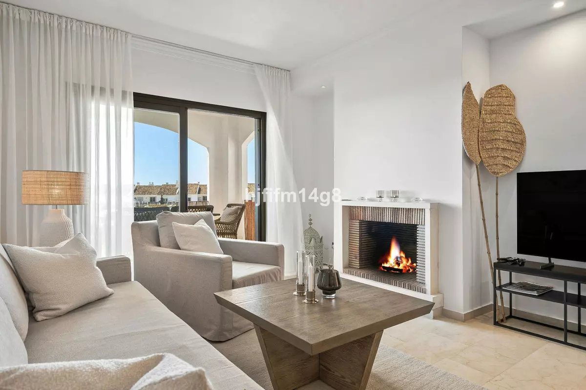 2-bedroom Apartment In Marbella, Spain (139 M²)