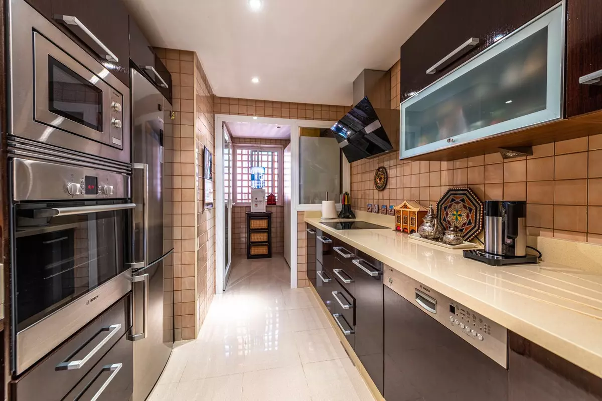 2-bedroom Apartment In Marbella, Spain (142 M²)