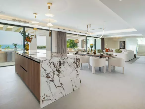5-bedroom Villa In Marbella, Spain (627 M²)