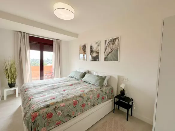2-bedroom Apartment In Estepona, Spain (78 M²)