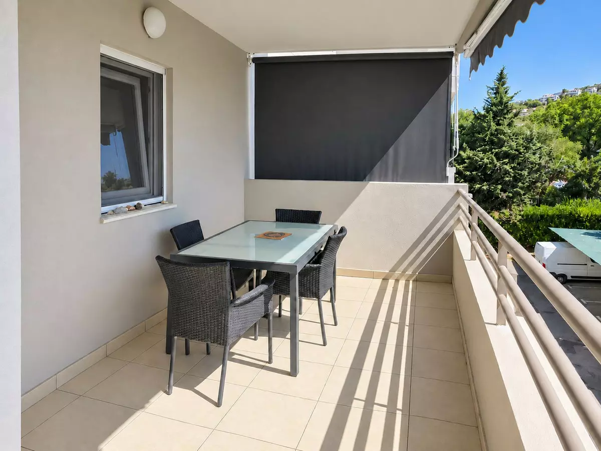 3-bedroom Apartment In Marbella, Spain (79 M²)