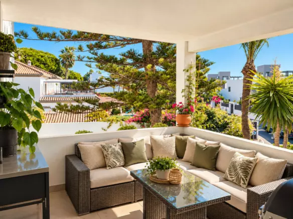 3-bedroom Apartment In Marbella, Spain (130 M²)