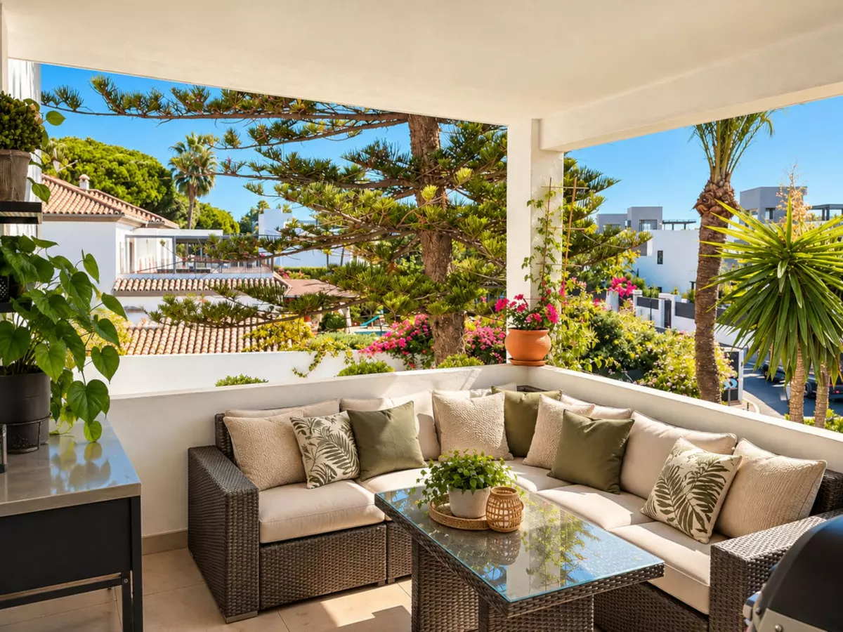 3-bedroom Apartment In Marbella, Spain (130 M²)