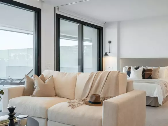 2-bedroom Apartment In Fuengirola, Spain (144 M²)
