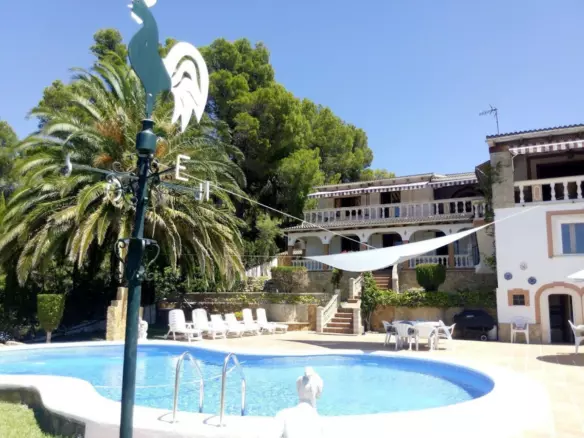 5-bedroom Villa In Calvià, Spain (400 M²)