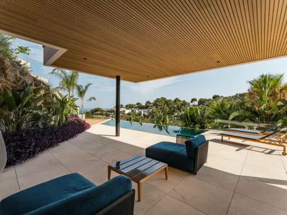 4-bedroom Villa In Calvià, Spain (584 M²)