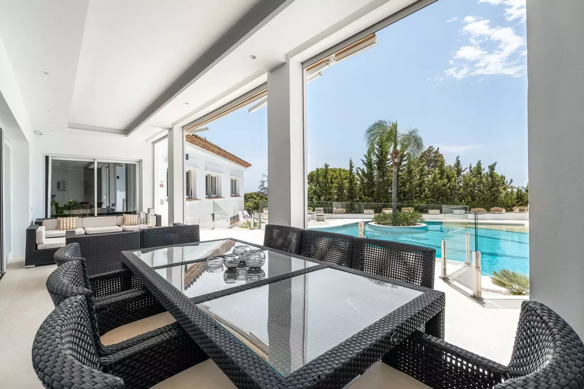 6-bedroom Villa In Estepona, Spain (835 M²)