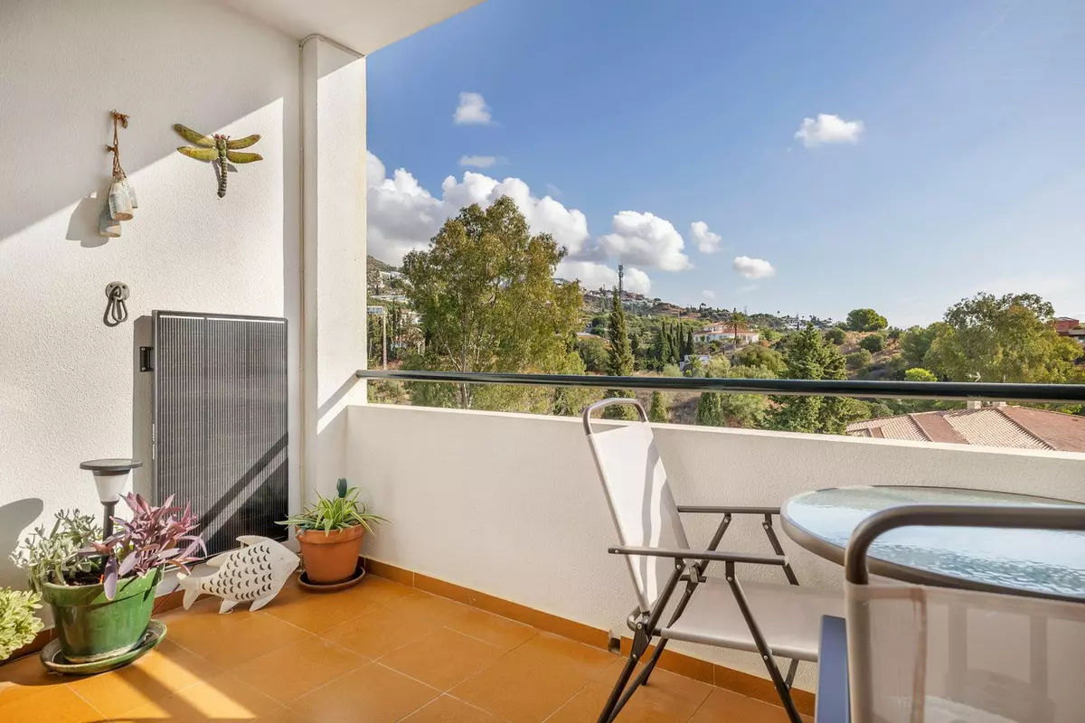 3-bedroom Apartment In Benalmádena, Spain (96 M²)