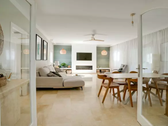 3-bedroom Villa In Estepona, Spain (238 M²)