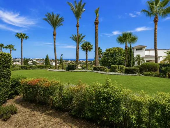 2-bedroom Apartment In Málaga, Spain (117 M²)