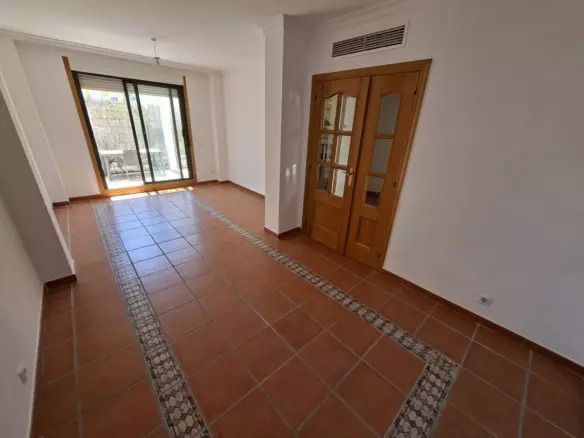 3-bedroom Villa In Manilva, Spain (131 M²)