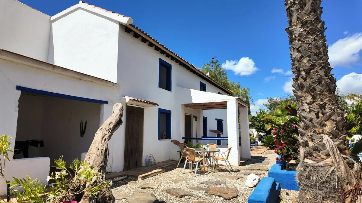 5-bedroom Country House In Álora, Spain (275 M²)